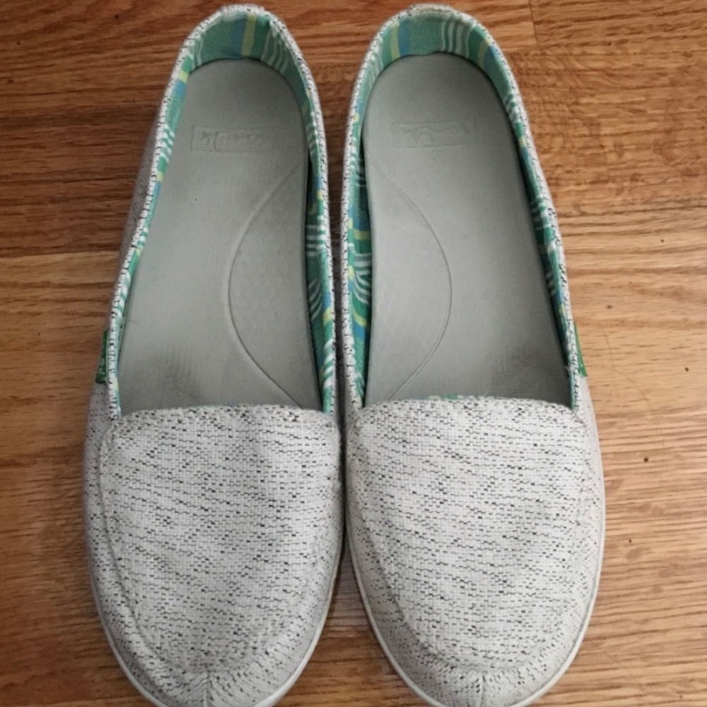 Sanuk slip-on flats size 7
